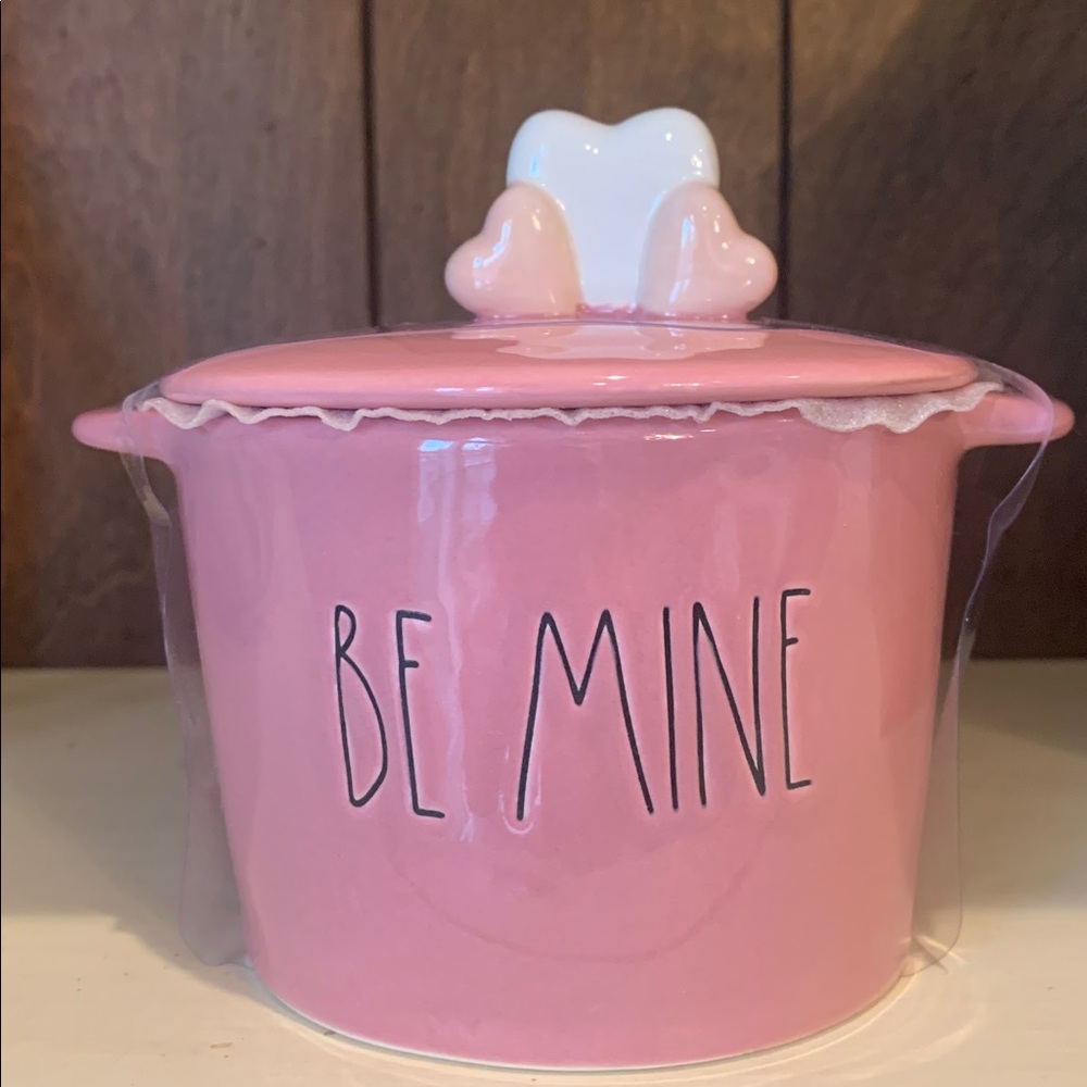 Rae Dunn Mini Casserole Pink Be Mine Candy Canister Dish Lid with Hearts NWT